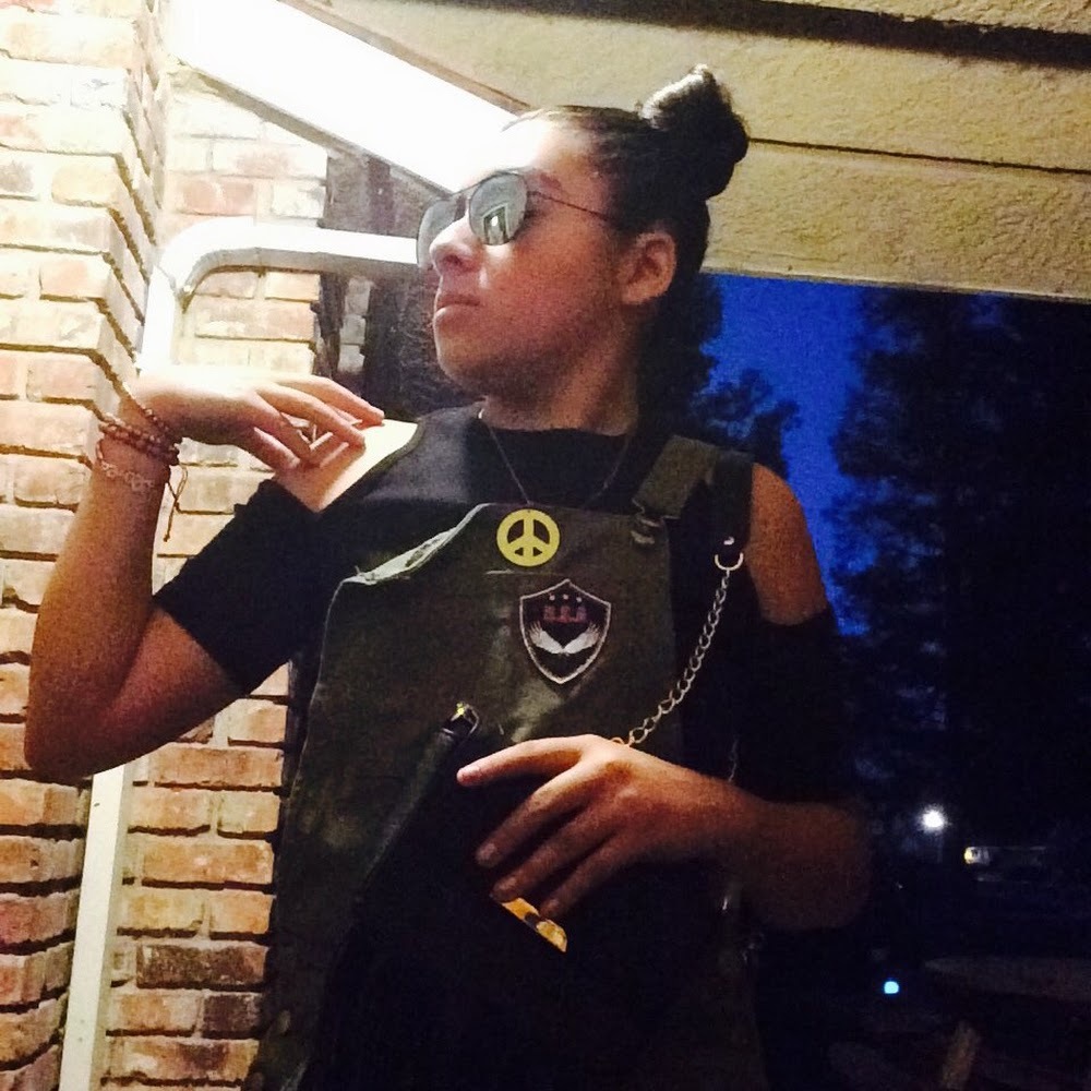 Meet your Posher, Rosas